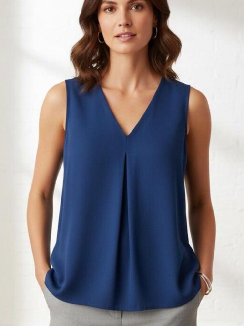 Lumiere Sleeveless V-Neck Pleated Front Shell Tank Top Small Office Layering